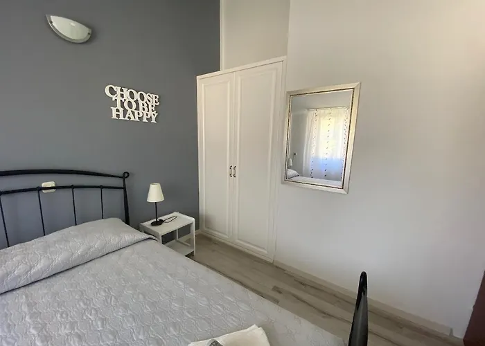 Marta, Laura Apartment *