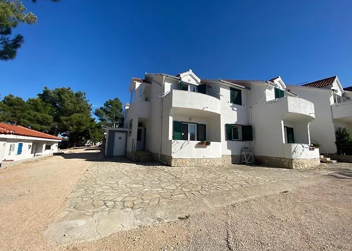 Marta, Laura Apartment *